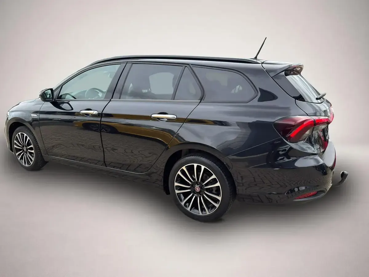 Gebraucht Fiat Tipo Life 131 PS (96 kW) 2021 Manufacturer Kombi