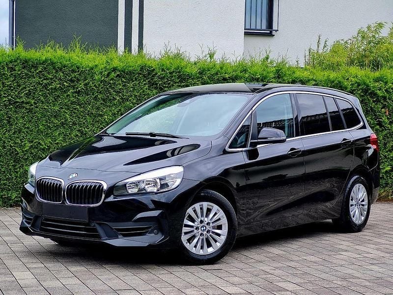 Schwarz Gebraucht 2020 BMW 218 Gran Tourer Advantage Van / Kleinbus | 11.897 € (Guter Preis) - Bild 1/4