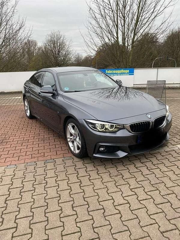 Grau Gebraucht 2019 BMW 420 M Sport Kleinwagen | 24.000 € (Guter Preis) - Bild 1/4
