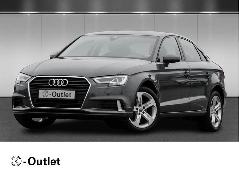 Gebraucht Audi A3 Sport 116 PS (85 kW) 2017 Grau Limousine