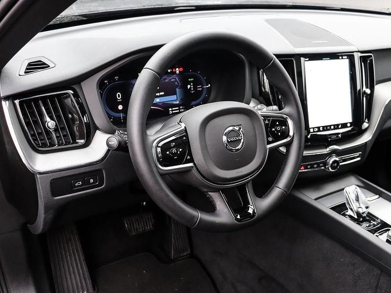 Gebraucht Volvo XC60 Plus 455 PS (334 kW) 2024 Onyx black/ metallic SUV