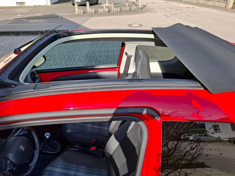 Rot Gebraucht 2018 Peugeot 108 Style Kleinwagen | 6.000 € (Guter Preis) - Bild 1/3