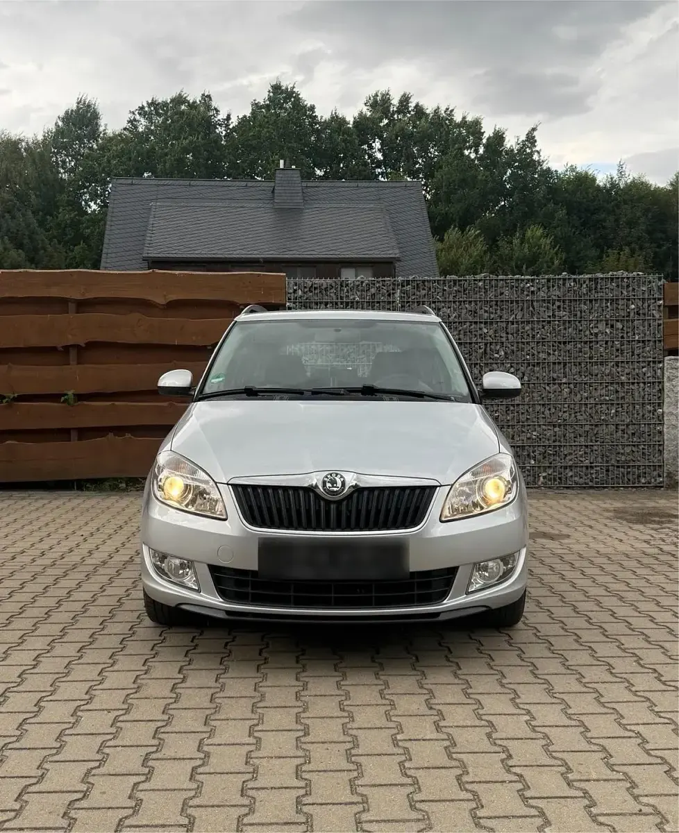 Gebraucht Skoda Fabia 105 PS (77 kW) 2010 Grau Kombi