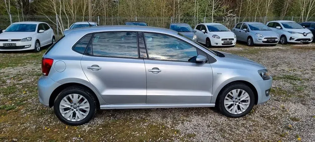 Gebraucht VW Polo Life 69 PS (50 kW) 2013 Silber Kleinwagen