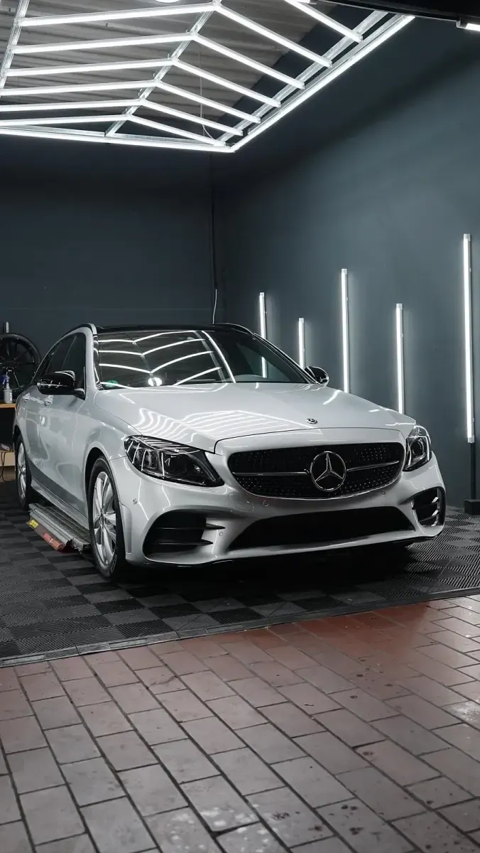 Gebraucht Mercedes C300 AMG line 245 PS (180 kW) 2019 Silber Kombi