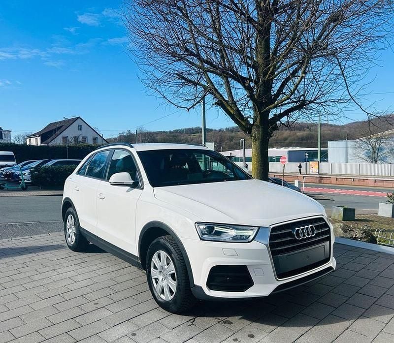 Gebraucht Audi Q3 Basis 150 PS (110 kW) 2015 Weiß SUV