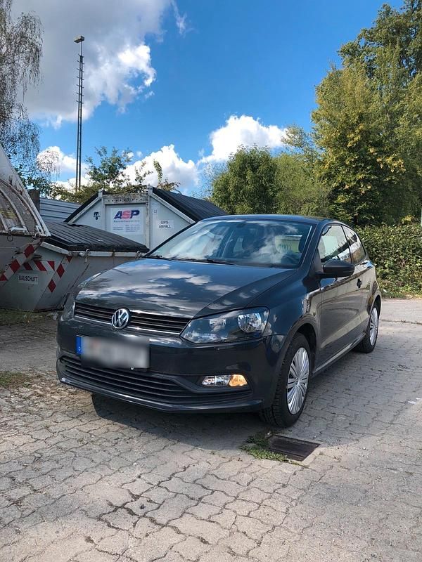 Schwarz Gebraucht 2016 VW Polo Kleinwagen | 6.390 € (Guter Preis) - Bild 1/4