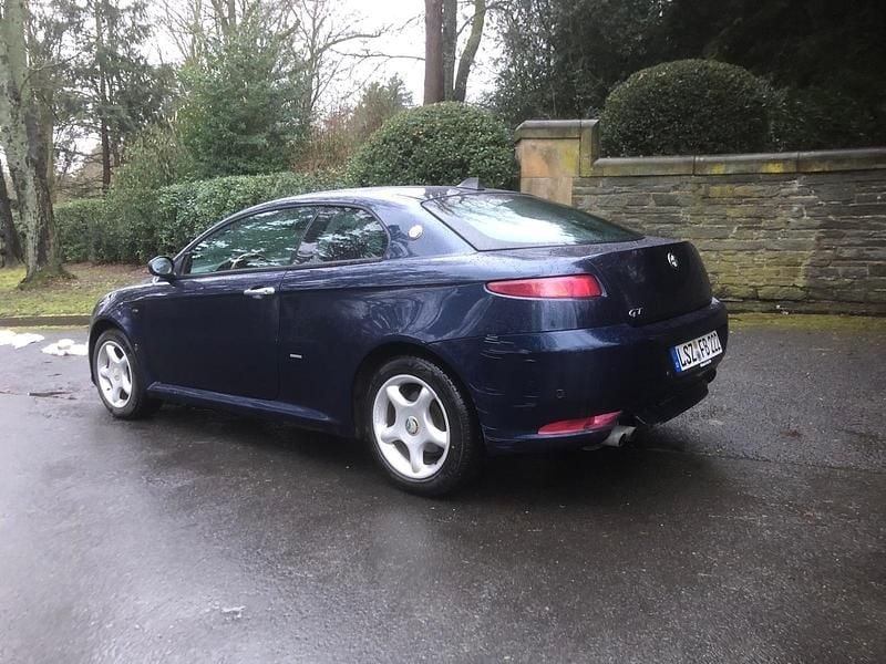 Gebraucht Alfa Romeo GT 150 PS (110 kW) 2007 Blau Coupé