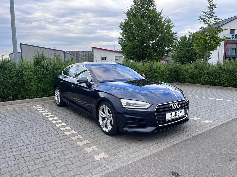 Gebraucht Audi A5 Sportback Basis 170 PS (125 kW) 2018 Blau Kleinwagen