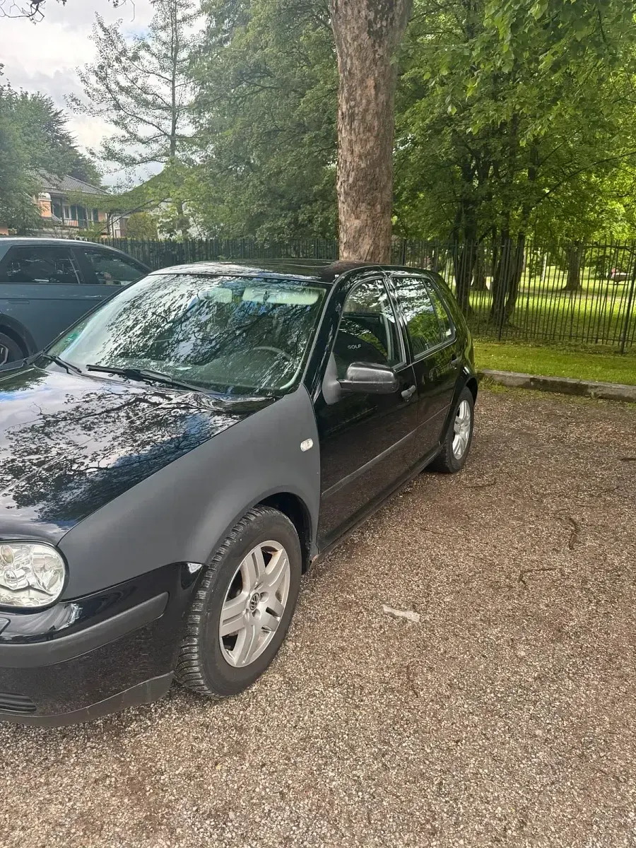 Brugt VW Golf IV 105 HK (77 kW) 2001 Sort Hatchback