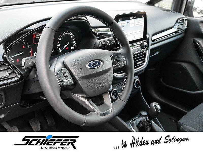 Gebraucht Ford Fiesta Titanium 101 PS (74 kW) 2023 Schwarz Kleinwagen