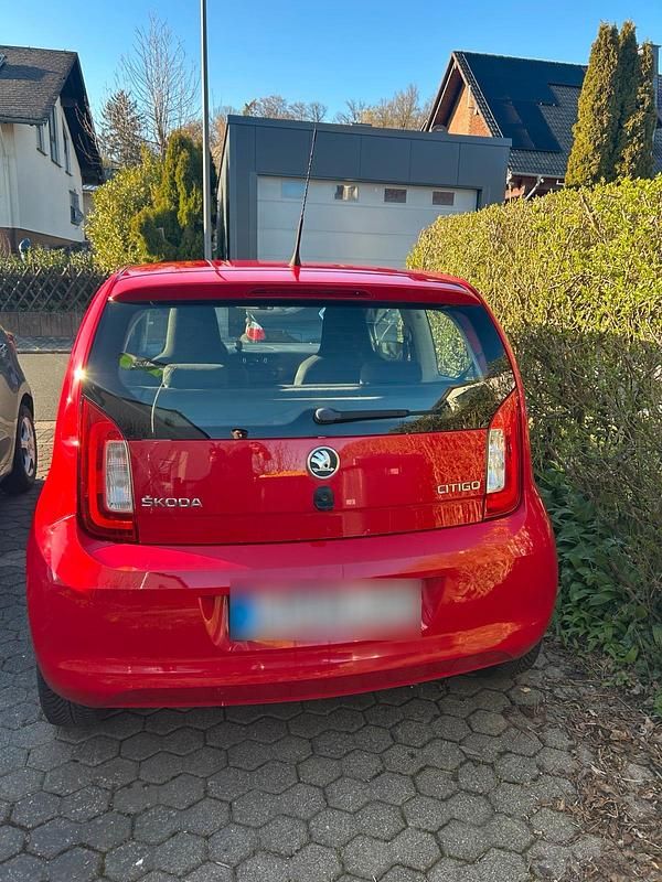 Gebraucht Skoda Citigo 60 PS (44 kW) 2013 Rot Kleinwagen