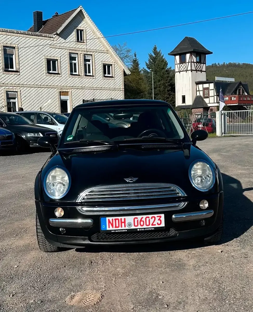 Gebraucht Mini ONE 90 PS (66 kW) 2004 Schwarz Kleinwagen