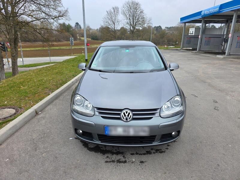 Grau Gebraucht 2006 VW Golf V Limousine | 1.850 € (Fairer Preis) - Bild 1/4