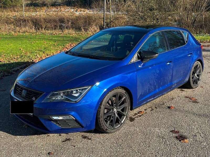 Blau Gebraucht 2020 Seat Leon FR Limousine | 20.000 € (Fairer Preis) - Bild 1/4