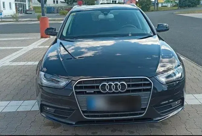 Gebraucht Audi A4 Ambiente 177 PS (130 kW) 2014 Schwarz Kombi