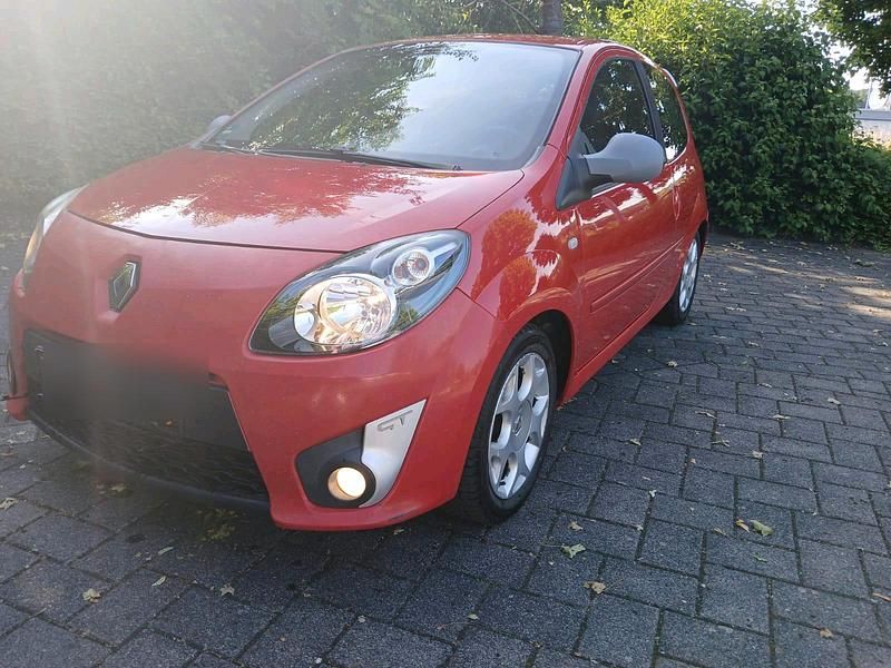 Rot Gebraucht 2009 Renault Twingo Kleinwagen | 1.600 € (Fairer Preis) - Bild 1/4