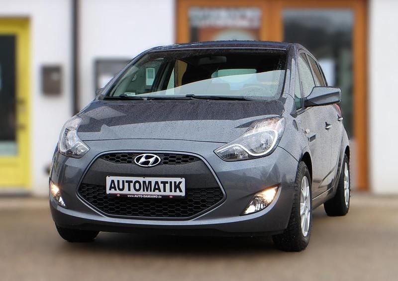 Gebraucht Hyundai ix20 Classic 90 PS (66 kW) 2017 Metallic Kleinwagen