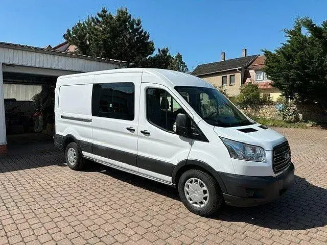 Gebraucht Ford Transit 131 PS (96 kW) 2018 Weiß Van / Kleinbus