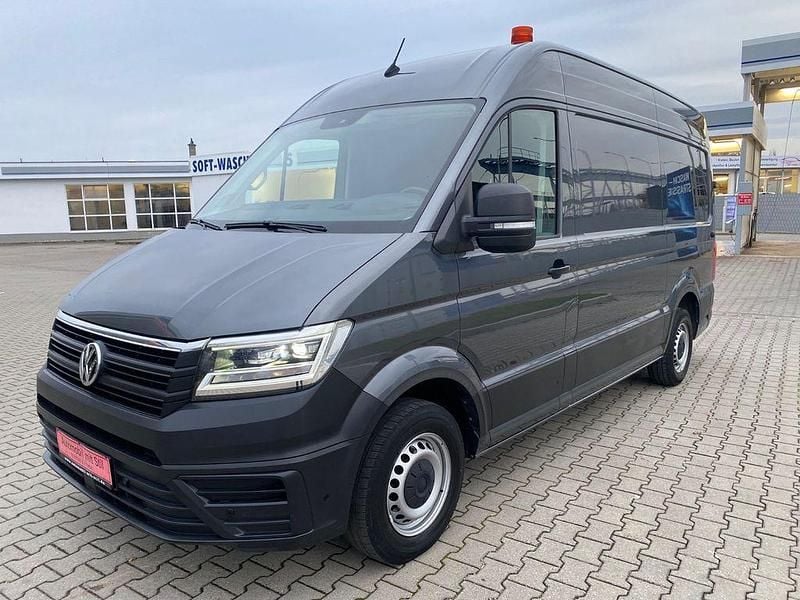 Gebraucht VW Crafter 177 PS (130 kW) 2022 Indiumgrau Van