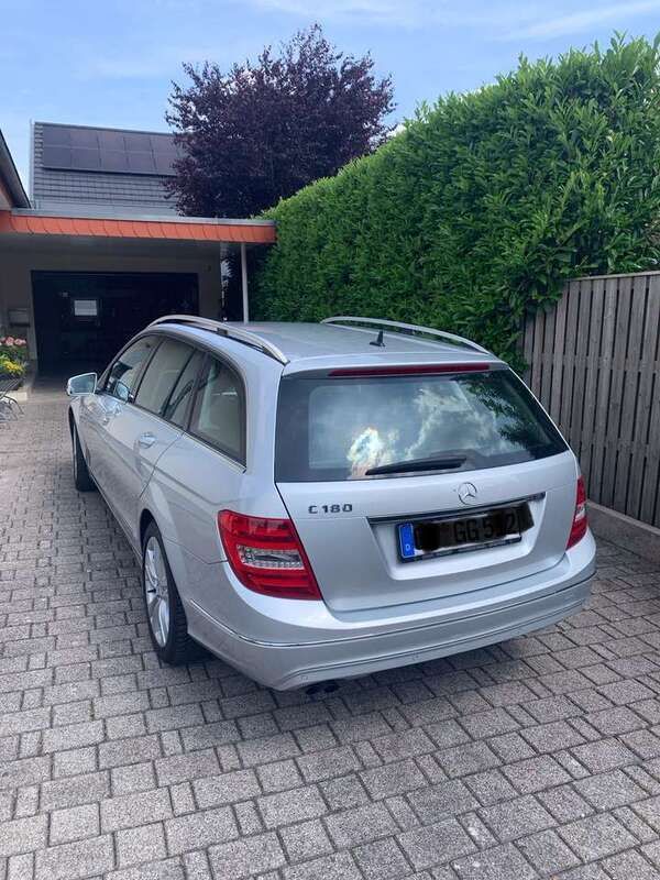 Grau Gebraucht 2013 Mercedes C180 Kombi | 10.300 € (Fairer Preis) - Bild 1/4