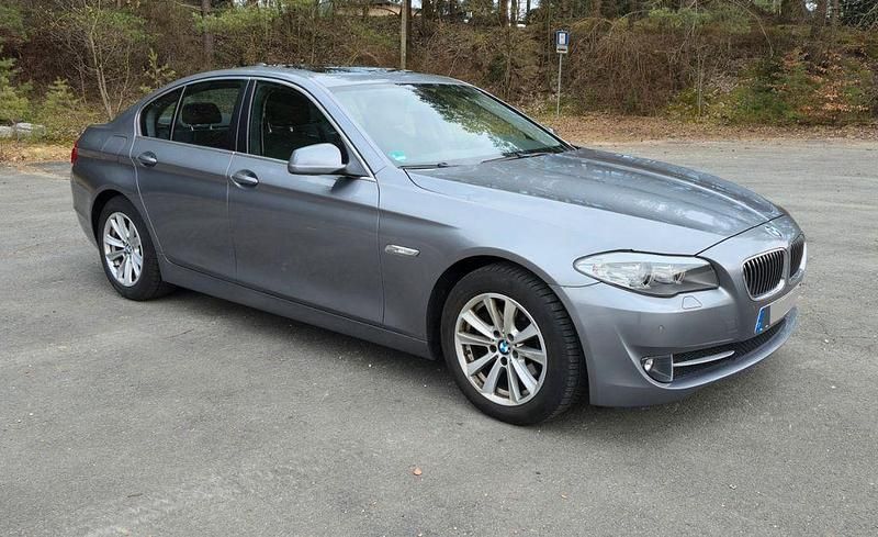 Gebraucht BMW 523 204 PS (150 kW) 2010 Grau Limousine