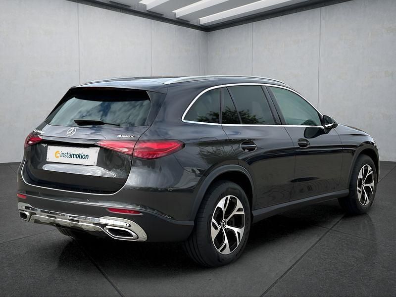 Gebraucht Mercedes GLC300e 333 PS (244 kW) 2024 Grau SUV