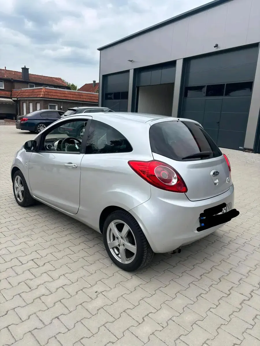 Gebraucht Ford Ka 74 PS (54 kW) 2010 Grau Kleinwagen