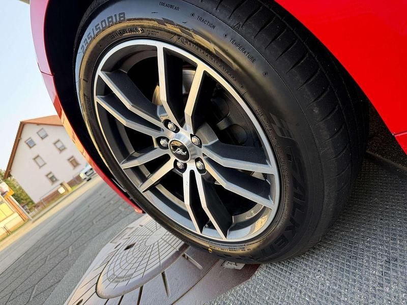 Gebraucht Ford Mustang Basis 314 PS (230 kW) 2016 Rot