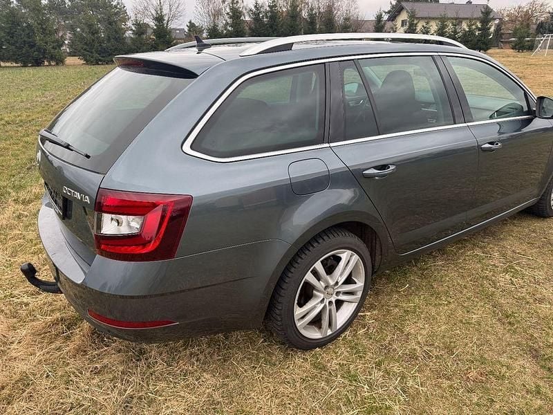 Second-hand Skoda Octavia Style 150 CP (110 kW) 2019 Gri Break