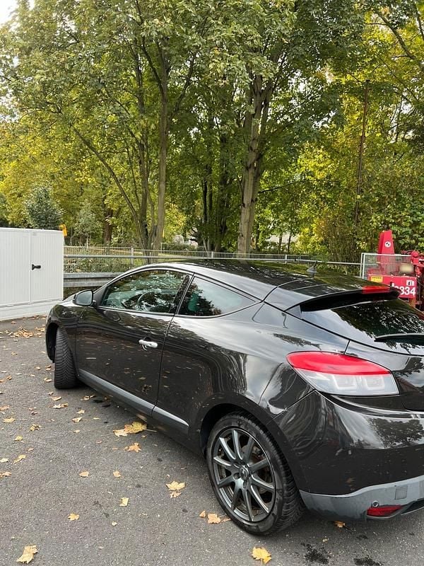Gebraucht Renault Mégane Coupé 131 PS (96 kW) 2010 Schwarz Coupé