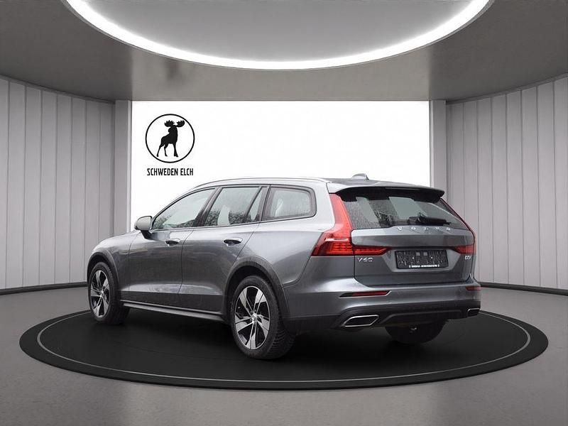 Gebraucht Volvo V60 CC 150 PS (110 kW) 2019 Grau Kombi