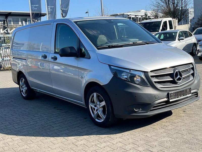 Gebraucht Mercedes Vito 136 PS (100 kW) 2020 Silber Van