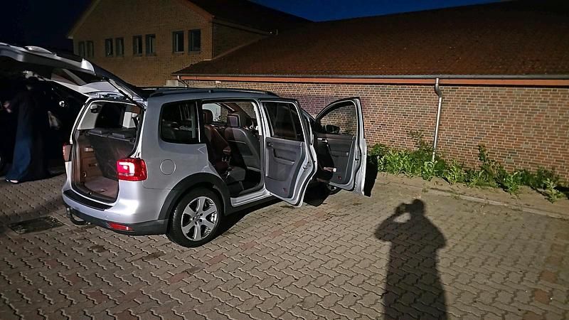 Gebraucht VW Touran 105 PS (77 kW) 2012 Grau Van / Kleinbus