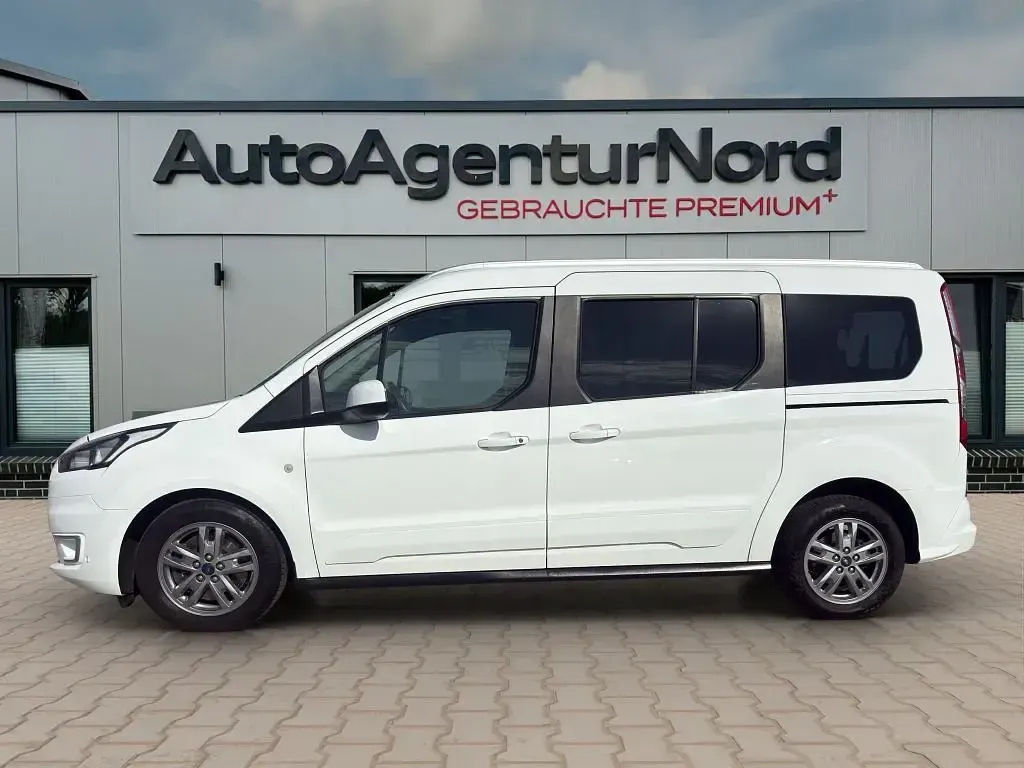 Gebraucht Ford Tourneo Connect Titanium 120 PS (88 kW) 2022 Weiß Van / Kleinbus