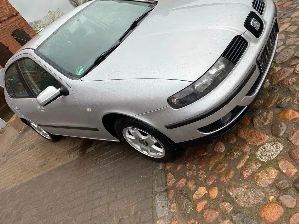 Gebraucht Seat Leon 80 PS (58 kW) 2002 Silber Kleinwagen