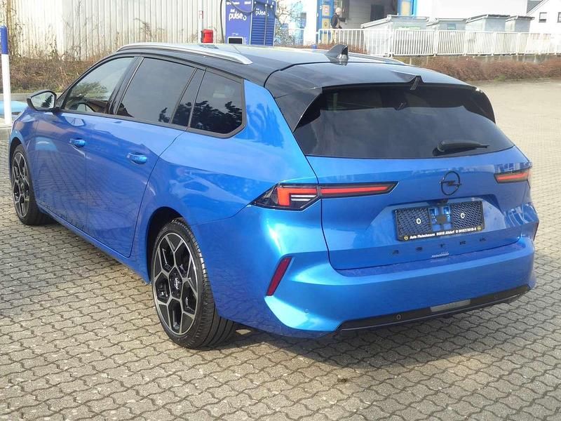 Gebraucht Opel Astra Ultimate 131 PS (96 kW) 2024 Blau Kombi