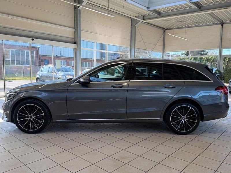 Gebraucht Mercedes C200 Avantgarde 150 PS (110 kW) 2018 Grau Kombi
