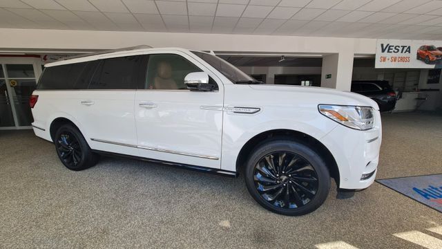 Gebraucht Lincoln Navigator 450 PS (330 kW) 2022 Pristine white SUV