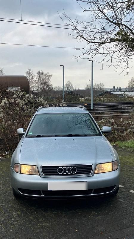 Gebraucht Audi A4 150 PS (110 kW) 1998 Silber Kombi