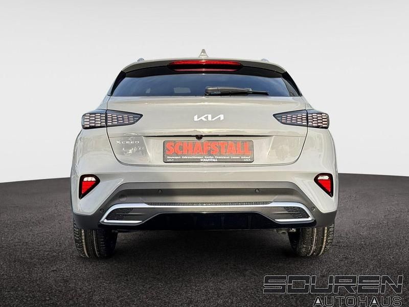 Neu Kia XCeed 150 PS (110 kW) 2026 Grau SUV