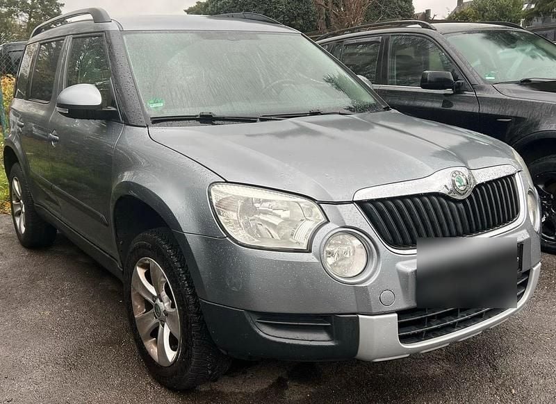 Grün Gebraucht 2009 Skoda Yeti SUV | 3.650 € (Fairer Preis) - Bild 1/4