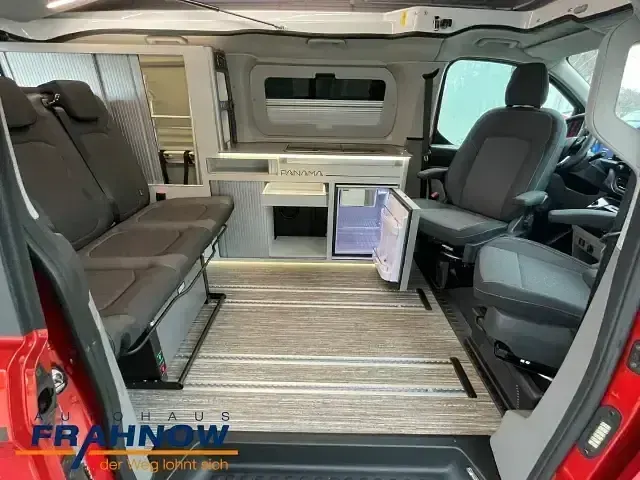 Gebraucht Ford Tourneo Custom 170 PS (125 kW) 2025 Rot Van