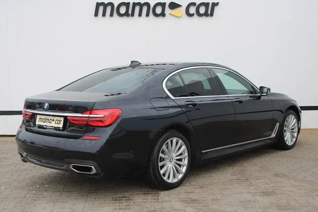 Gebraucht BMW 730 Performance 265 PS (194 kW) 2018 Schwarz Limousine