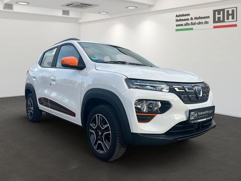 Gebraucht Dacia Spring Comfort Plus 33 kW (45 PS) 2021 Weiß Kleinwagen