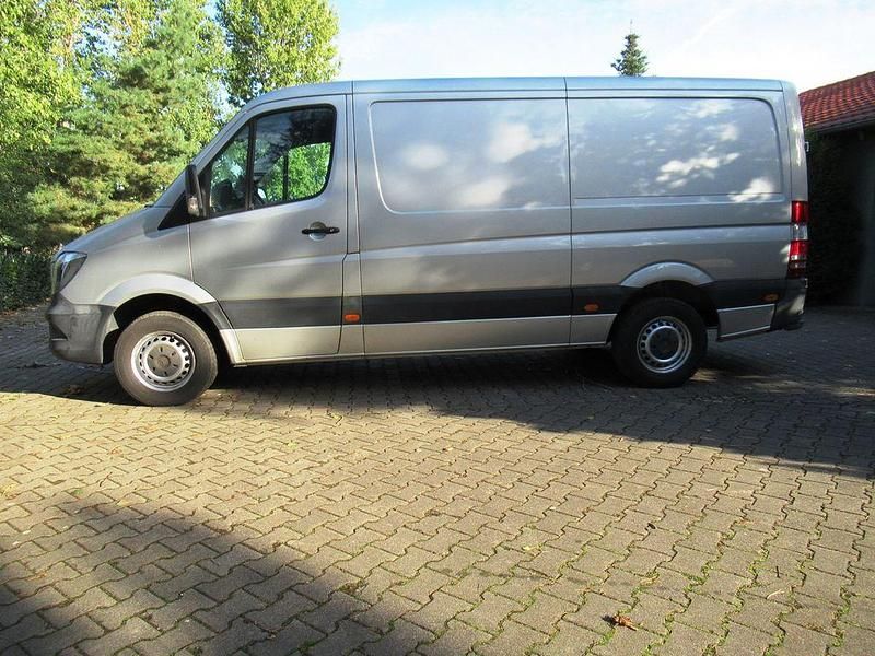 Gebraucht Mercedes Sprinter 129 PS (94 kW) 2015 Silber Van