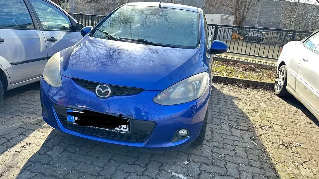 Usata Mazda 2 103 CV (75 kW) 2008 Blu Utilitaria