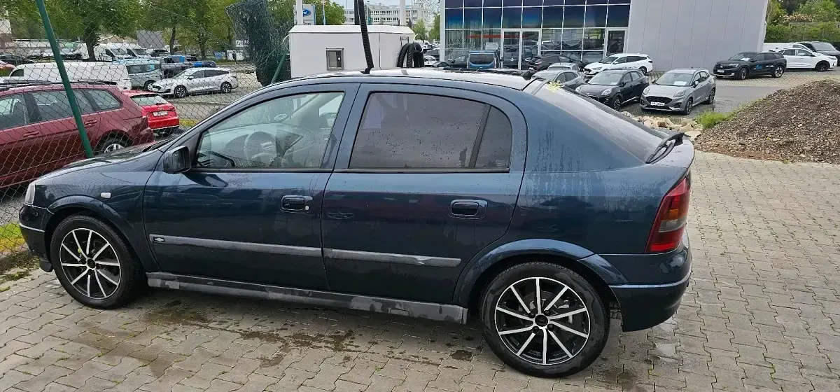 Gebraucht Opel Astra 101 PS (74 kW) 2003 Grün Limousine