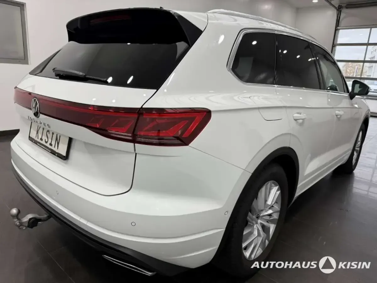Gebraucht VW Touareg Elegance 231 PS (169 kW) 2025 Weiß SUV