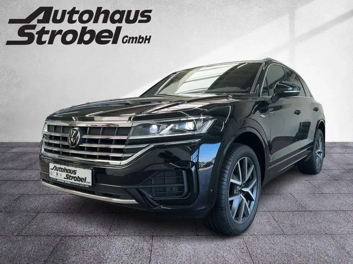 Neu VW Touareg R-line 286 PS (210 kW) 2025 Grenadillschwarz metallic SUV
